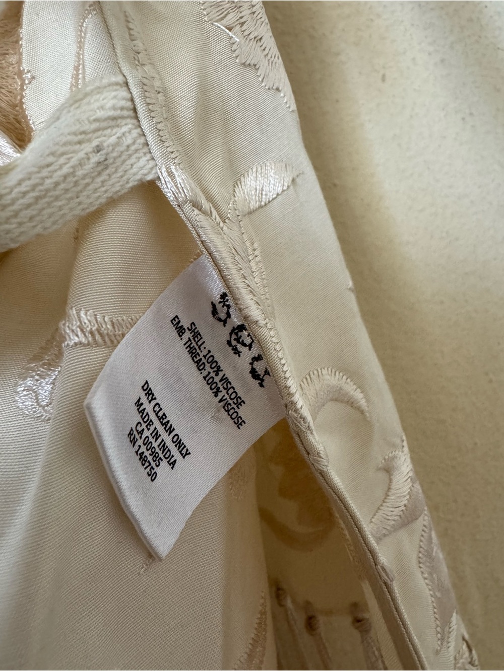 Sea New York Priscilla Embroidery Cowl Neck Fringe Vest Cream Size Small - Picture 5 of 6